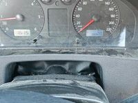 Gebraucht VW T5 130 PS (95 kW) 2008 Silber Van