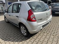 Gebraucht Dacia Sandero 75 PS (55 kW) 2010 Silber Limousine