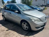 Gebraucht Mercedes B200 136 PS (100 kW) 2006 Silber Van / Kleinbus