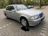 Gebraucht Mercedes C200 136 PS (100 kW) 2000 Silber Limousine