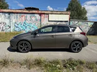 Gebraucht Toyota Auris Edition-S 116 PS (85 kW) 2018 Braun Limousine