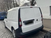 Second-hand VW Caddy 102 CP (75 kW) 2021 Alb Monovolum