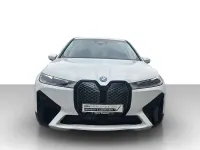 Gebraucht BMW iX Sport Line 239 kW (326 PS) 2022 Weiß SUV