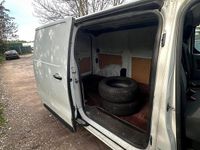 Gebraucht Citroën Jumpy 122 PS (89 kW) 2017 Weiß Van / Kleinbus