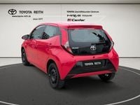 Gebraucht Toyota Aygo X-play 72 PS (52 kW) 2021 Vulcanorot Kleinwagen