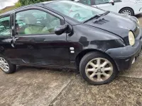 Gebraucht Renault Twingo Initiale 75 PS (55 kW) 2003 Perlmuttschwarz Kleinwagen
