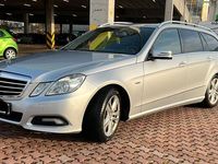 Gebraucht Mercedes E220 Avantgarde 170 PS (125 kW) 2009 Silber Kombi