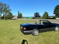 Brugt Mercedes E220 150 HK (110 kW) 1995 Sort Cabriolet