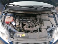 Second-hand Ford Focus 101 CP (74 kW) 2008 Albastru Berlinǎ