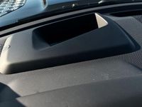 Gebraucht Land Rover Defender SE Dynamic 300 PS (220 kW) 2024 Santorini black SUV