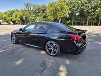 Second-hand BMW 750 449 CP (330 kW) 2016 Berlinǎ