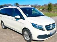 Gebraucht Mercedes V220 163 PS (119 kW) 2023 Grau Van / Kleinbus