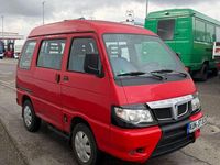 Gebraucht Piaggio Porter 69 PS (50 kW) 2013 Rot Van / Kleinbus
