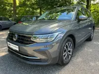 Gebraucht VW Tiguan Life 150 PS (110 kW) 2022 Grau SUV