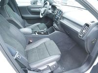 Gebraucht Volvo XC40 192 PS (141 kW) 2021 Weiss / crystal weiss (metallic) SUV