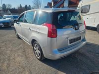Gebraucht Peugeot 5008 Active 120 PS (88 kW) 2014 Grau Van / Kleinbus