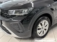 Gebraucht VW T-Cross 95 PS (69 kW) 2025 Deep black perleffekt (schwarz) SUV