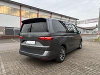 Gebraucht VW Multivan 218 PS (160 kW) 2023 Grau Van