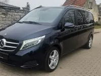 Gebraucht Mercedes V220 Edition 163 PS (119 kW) 2017 Blau Van / Kleinbus
