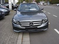 Używany Mercedes E220 194 KM (142 kW) 2017 Szary Sedan/Limuzyna