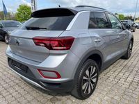 Gebraucht VW T-Roc Move 110 PS (80 kW) 2023 Silber metallic SUV