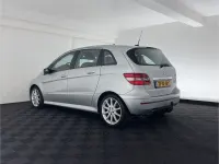 Gebraucht Mercedes B180 109 PS (80 kW) 2008 Grau Van / Kleinbus