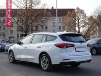 Gebraucht Ford Focus Cool & Connect 120 PS (88 kW) 2022 Weiß Limousine