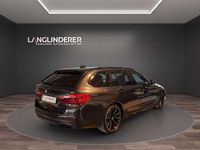 Gebraucht BMW 550 400 PS (294 kW) 2020 Sophistograu brillanteffekt me Kombi
