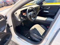 Gebraucht Mercedes E300 AMG 204 PS (150 kW) 2025 Weiß Kombi