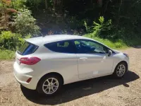 Gebraucht Ford Fiesta Titanium 101 PS (74 kW) 2017 Weiß Kleinwagen