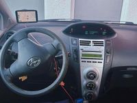 Gebraucht Toyota Yaris 64 PS (47 kW) 2007 Rot Kleinwagen