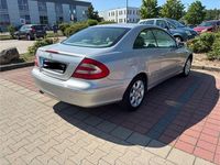 Gebraucht Mercedes CLK320 Elegance 218 PS (160 kW) 2004 Silber Coupé
