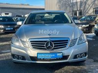 Gebraucht Mercedes E200 Elegance 136 PS (100 kW) 2009 Silber Limousine
