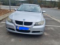 Gebraucht BMW 320 163 PS (119 kW) 2007 Silber Kombi