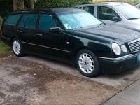 Gebraucht Mercedes E240 170 PS (125 kW) 1998 Schwarz Kombi
