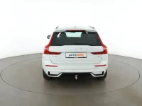 Gebraucht Volvo XC60 R-Design 197 PS (144 kW) 2022 Weiß SUV