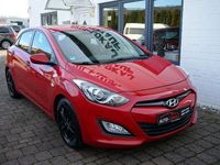 Gebraucht Hyundai i30 150 PS (110 kW) 2012 Rot Limousine