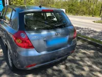Używany Kia Ceed 80 KM (58 kW) 2008 Niebieski Hatchback