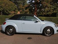 Gebraucht VW Beetle Cabriolet Design 160 PS (117 kW) 2014 Blau Cabrio