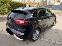 Gebraucht Kia Niro Vision 105 PS (77 kW) 2018 Blau SUV