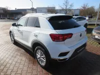 Gebraucht VW T-Roc 150 PS (110 kW) 2024 Weiß SUV