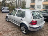 Gebraucht VW Golf VIII 75 PS (55 kW) 2021 Silber Kleinwagen