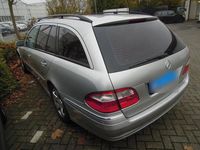 Gebraucht Mercedes E240 Avantgarde 177 PS (130 kW) 2004 Silber Kombi