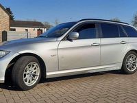 Gebraucht BMW 320 Lifestyle 184 PS (135 kW) 2012 Kombi