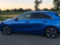 Gebraucht Kia Ceed 140 PS (102 kW) 2019 Blau Kleinwagen