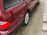 Gebraucht Mercedes E240 Elegance 170 PS (125 kW) 2000 Rot Kombi