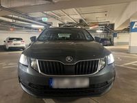 gebraucht Skoda Octavia 2.0 TDI Combi Style *2.Hand*