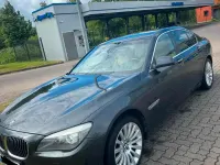 Gebraucht BMW 740 306 PS (225 kW) 2011 Grau Limousine