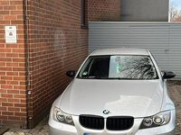 Gebraucht BMW 318 129 PS (94 kW) 2006 Silber Limousine