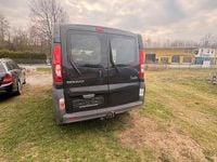 Second-hand Renault Trafic 114 CP (83 kW) 2014 Negru Monovolum